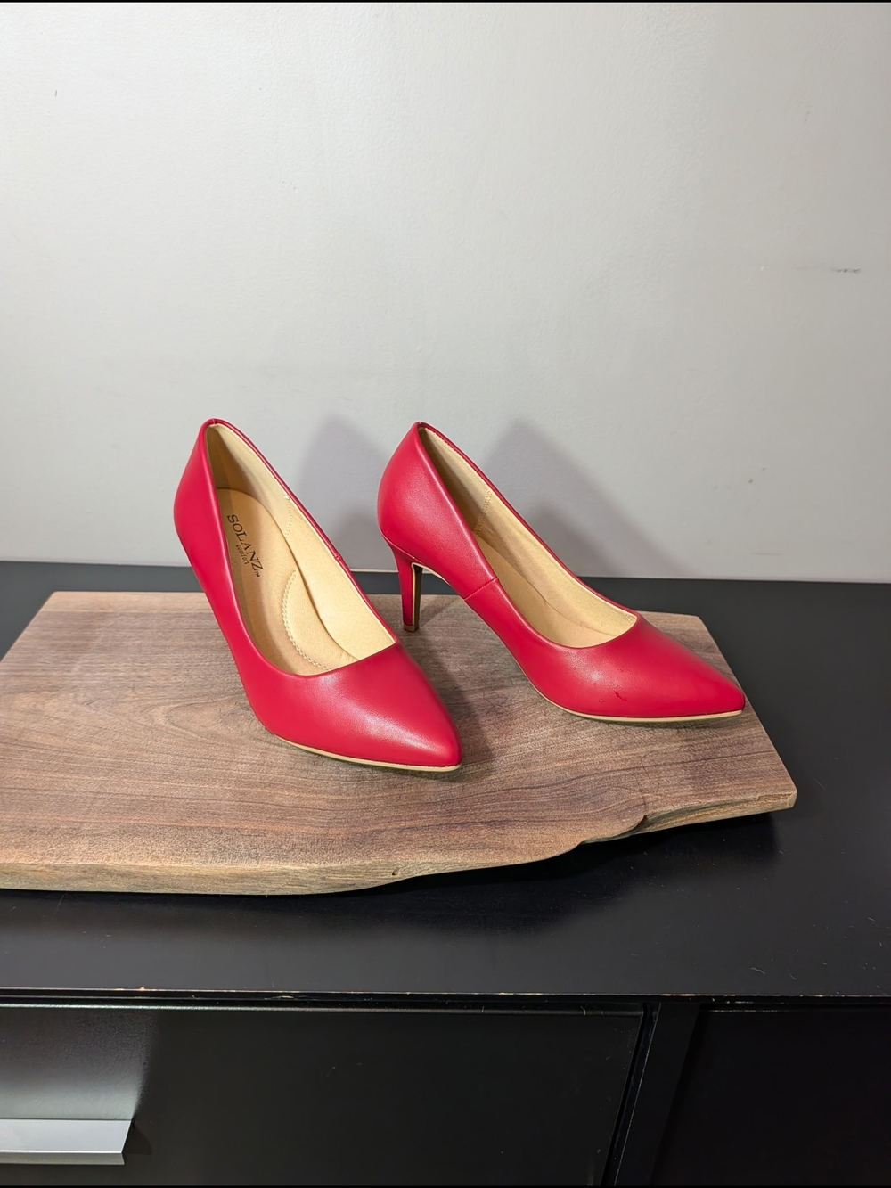 Red Pointed-Toe Classic Mid Heels